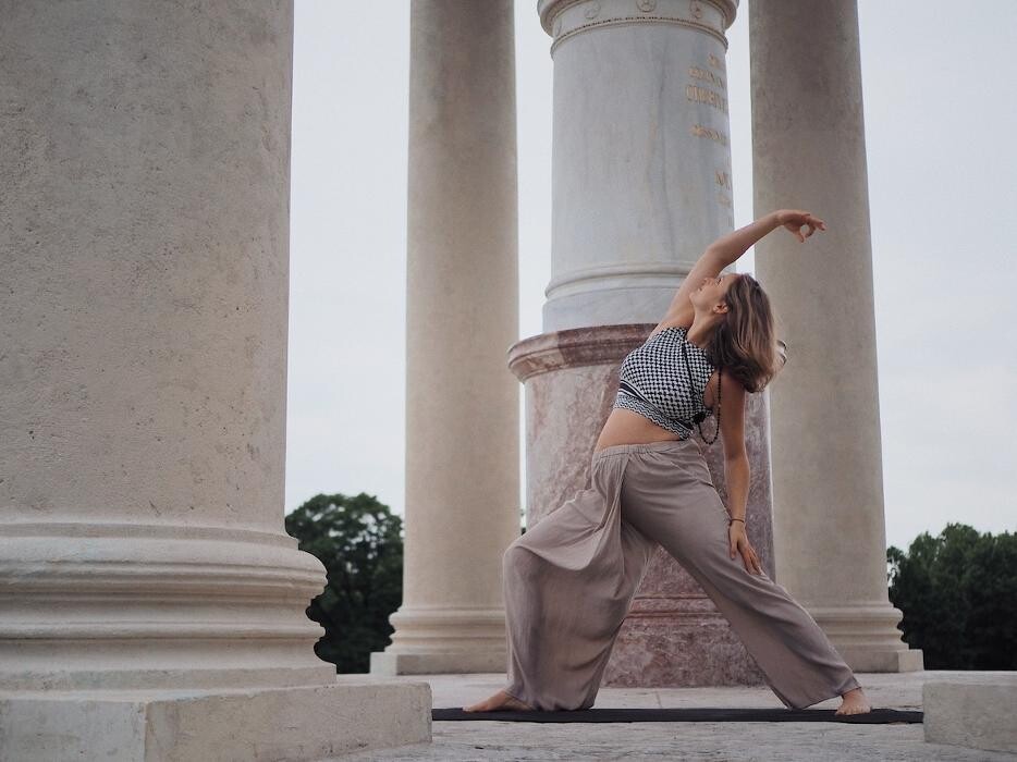 Bilder Luisa Harisch - Schwangerschaftsyoga & Rückbildung München