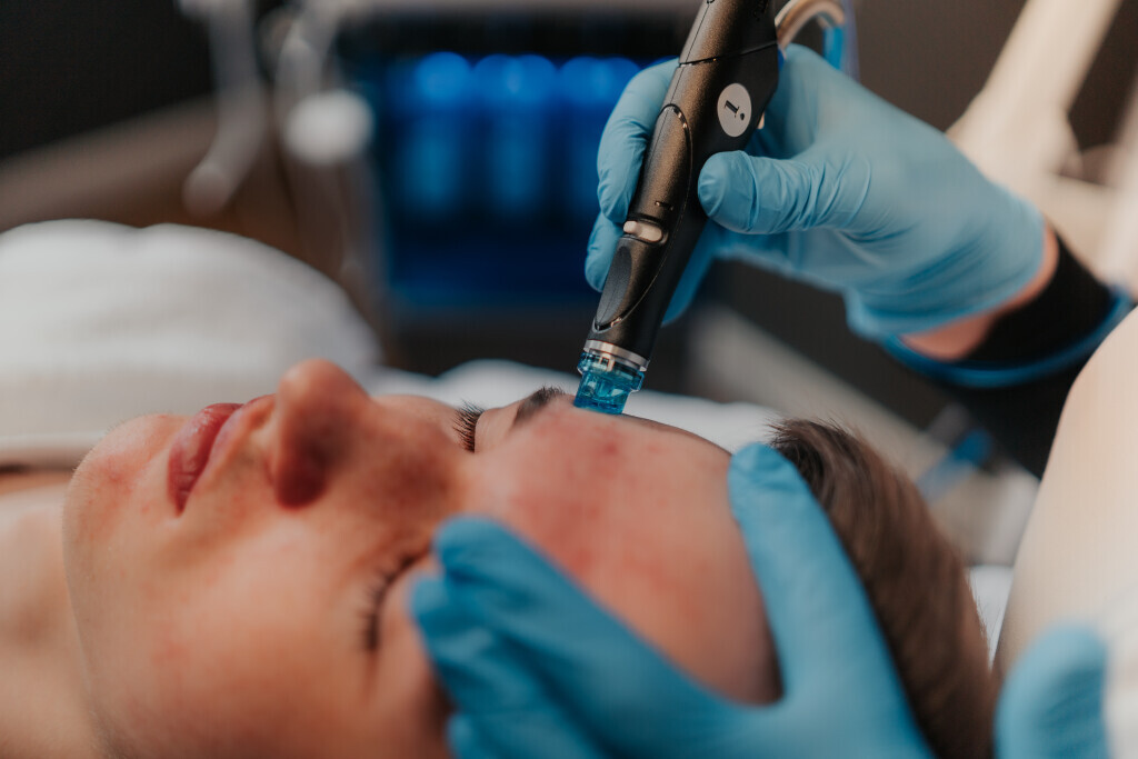 Bilder Margarita M. Cosmetics Premiumkosmetik in Remscheid | Lumecca | Liposana3+ | Hydrafacial | Morpheus8 | Forma | Visia Hautanalyse | Infuzion-System | iSClinical