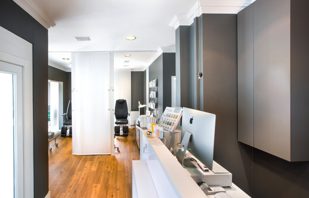 Bilder Margarita M. Cosmetics Premiumkosmetik in Remscheid | Lumecca | Liposana3+ | Hydrafacial | Morpheus8 | Forma | Visia Hautanalyse | Infuzion-System | iSClinical