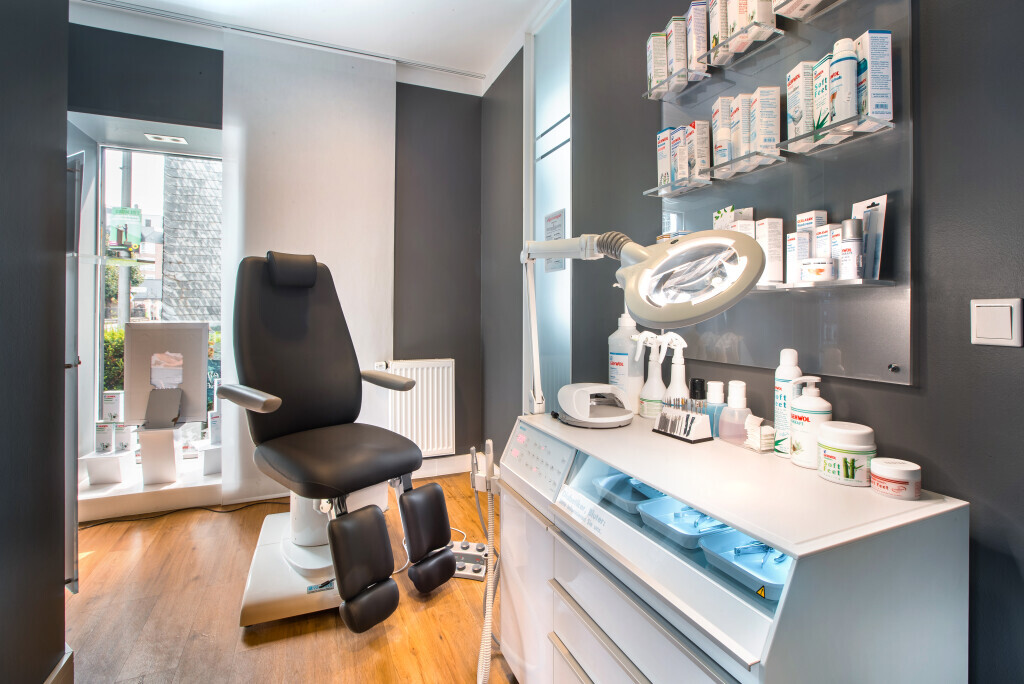 Bilder Margarita M. Cosmetics Premiumkosmetik in Remscheid | Lumecca | Liposana3+ | Hydrafacial | Morpheus8 | Forma | Visia Hautanalyse | Infuzion-System | iSClinical