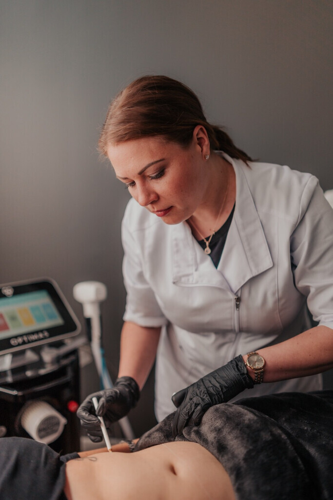 Bilder Margarita M. Cosmetics Premiumkosmetik in Remscheid | Lumecca | Liposana3+ | Hydrafacial | Morpheus8 | Forma | Visia Hautanalyse | Infuzion-System | iSClinical