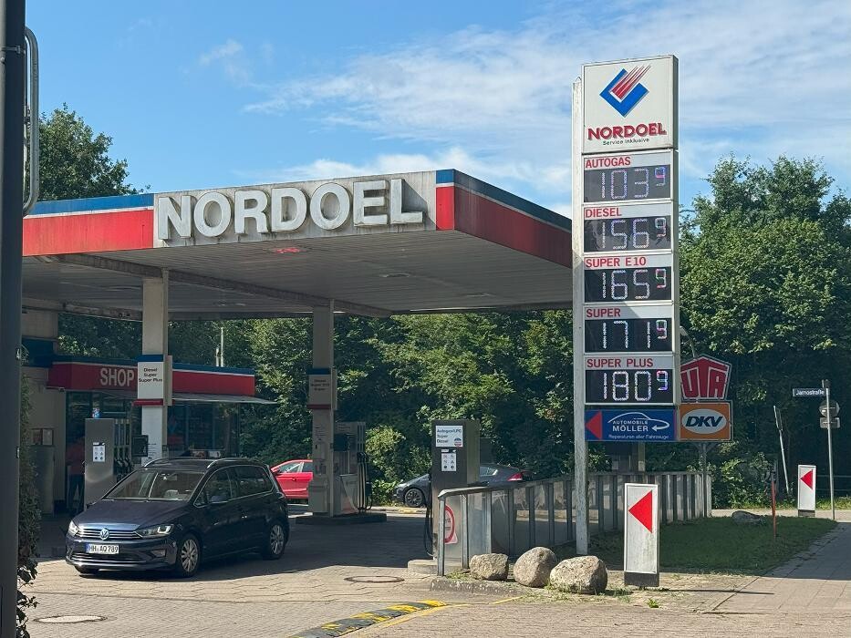 Bilder NORDOEL Tankstelle