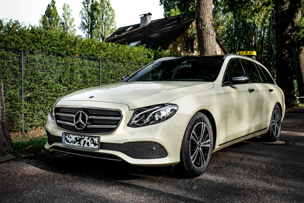 Bilder Taxiservice Krefeld