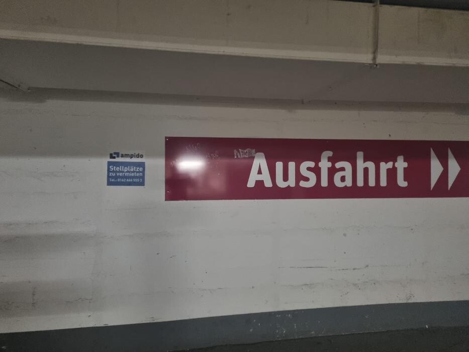 Bilder ampido Parkplatz
