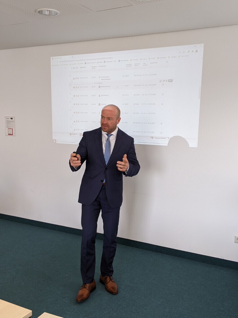 Bilder optimal-versichert | Unabhängiger Versicherungsmakler und Finanzberater in Erlangen, Fürth, Nürnberg