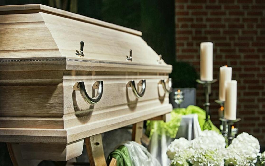 Bilder aeterno Trauerhäuser