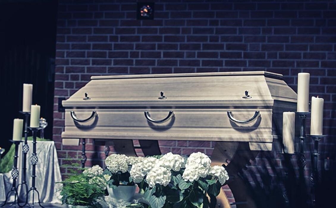 Bilder aeterno Trauerhäuser