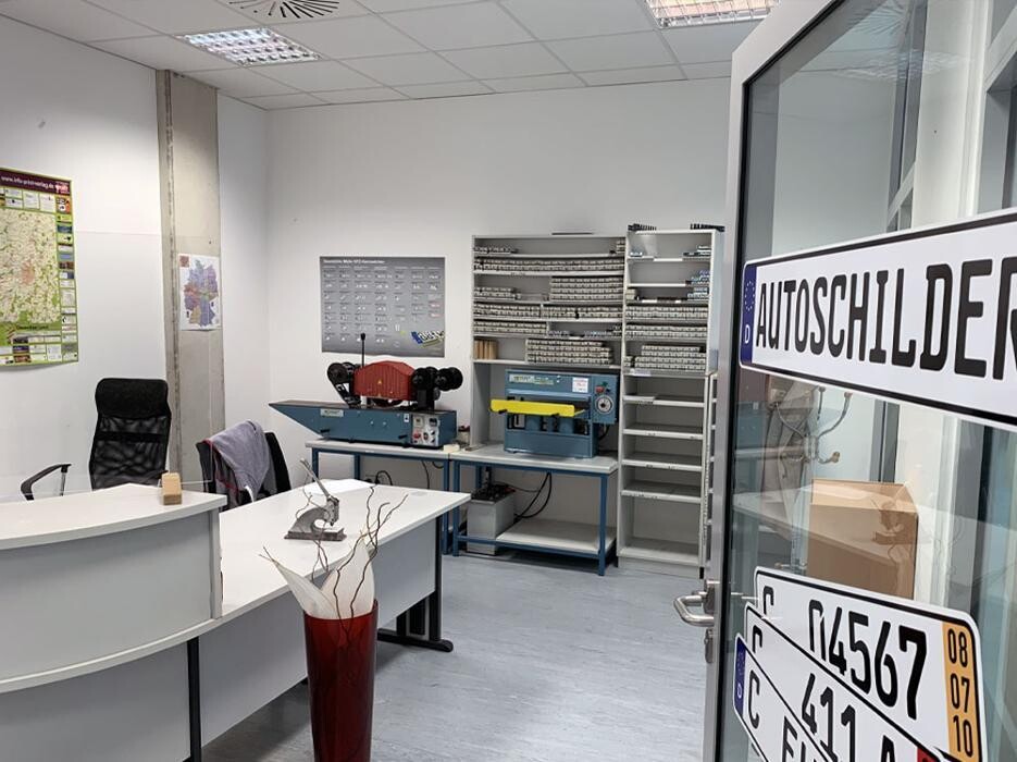 Bilder Autoschilder & Zulassungen ARS Chemnitz