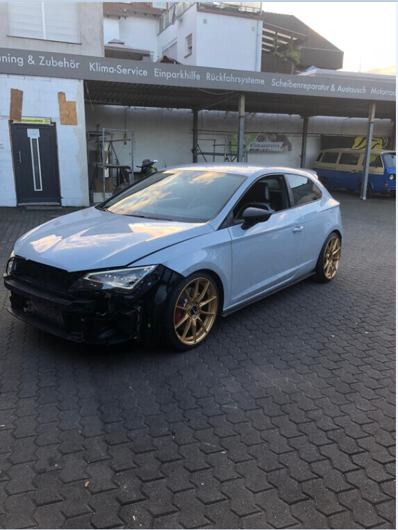 Bilder Car Garage Wallerfangen GmbH