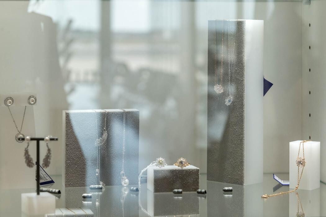 Bilder MuseumsShop Flughafen Berlin Brandenburg