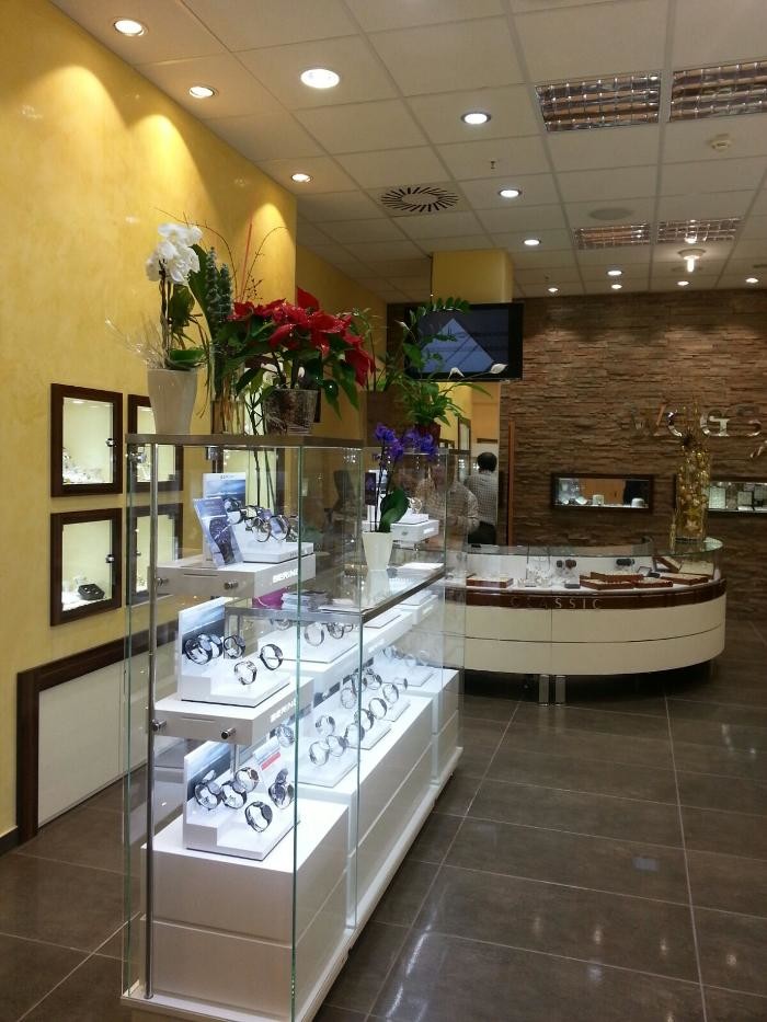 Bilder Wogs Collection Juwelier