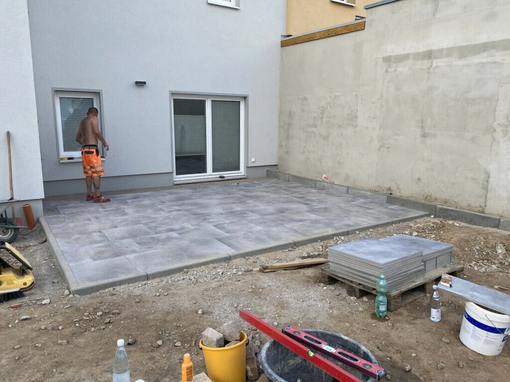 Bilder Immobilien Service Brand GmbH