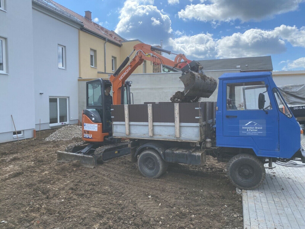 Bilder Immobilien Service Brand GmbH