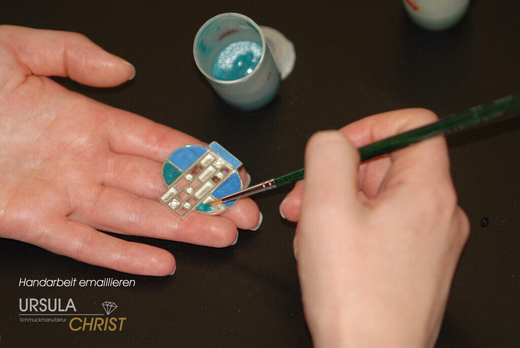 Bilder Ursula Christ Schmuckwaren im Trend der Zeit