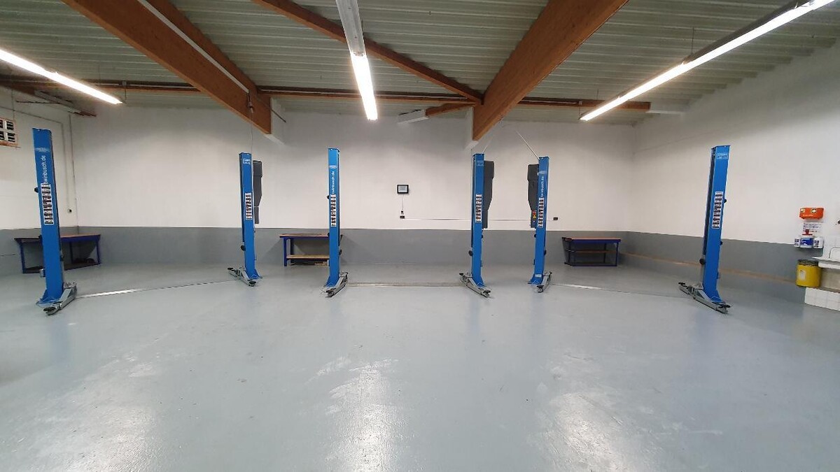 Bilder Mietwerkstatt Mönchengladbach Hobbywerkstatt und Reifenservice