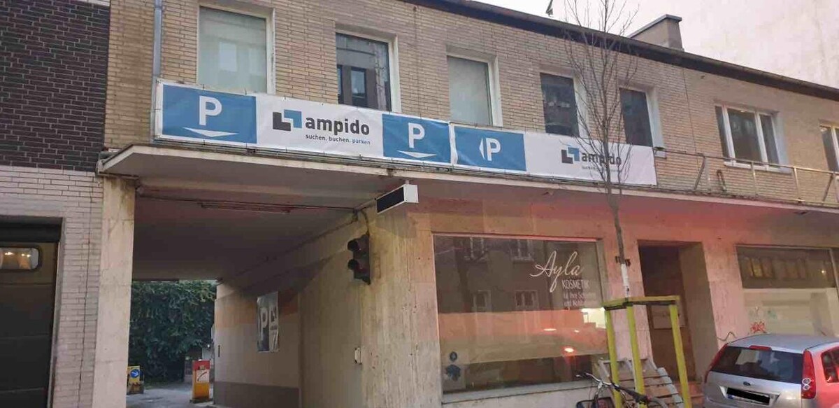 Bilder ampido Parkplatz Königsallee