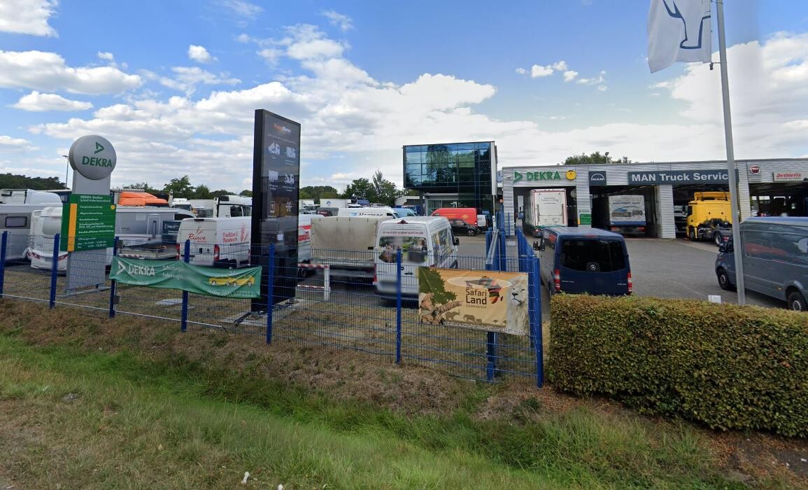 Bilder DEKRA Automobil GmbH DS Schloß Holte-Stukenbrock