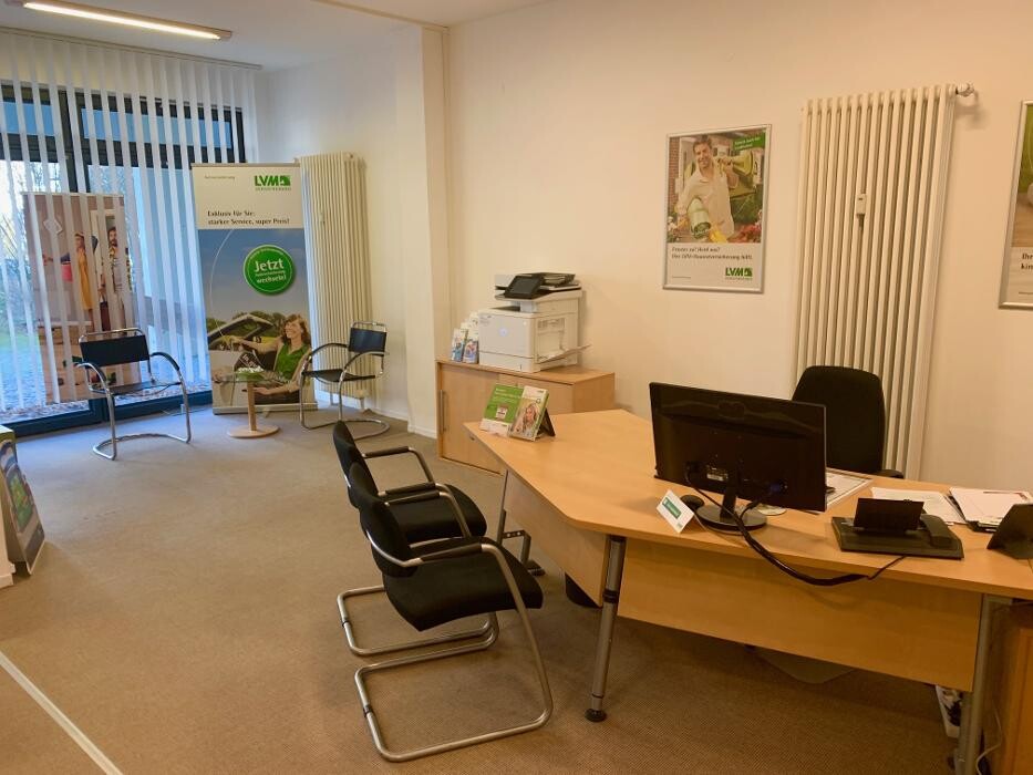 Bilder LVM Versicherung Adrian Stock - Versicherungsagentur