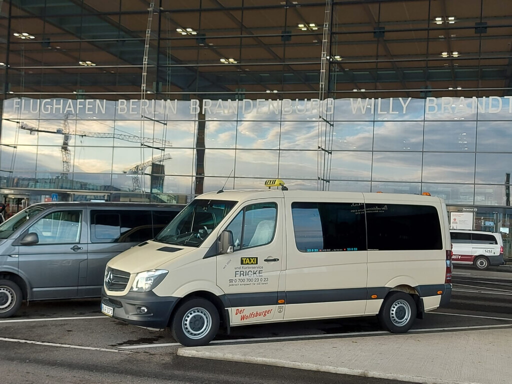 Bilder Taxi- und Kurierservice Fricke - Wolfsburg
