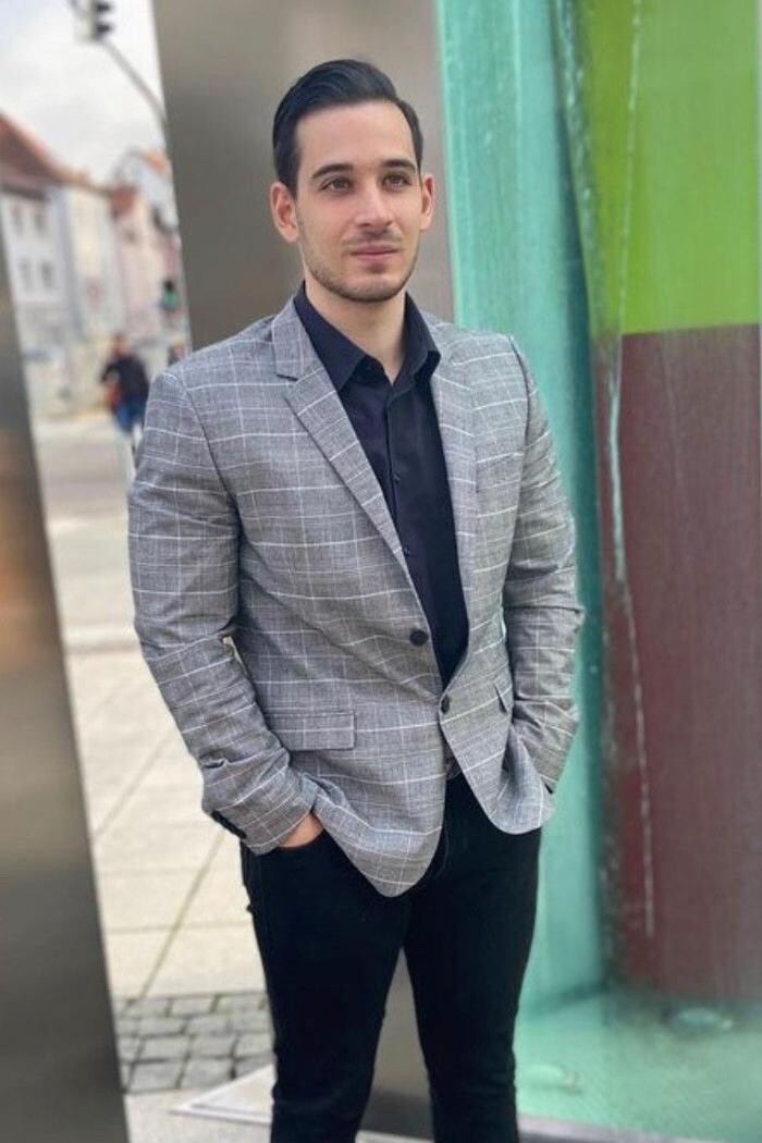 Bilder ERGO Versicherung Carmelo-Andrea Sinatra