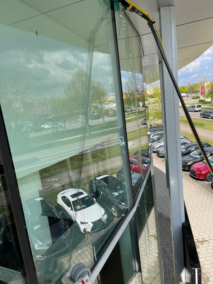 Bilder LRV Gebäudereinigung