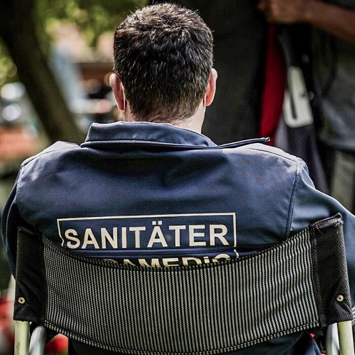 Bilder Paramedic Service THR.