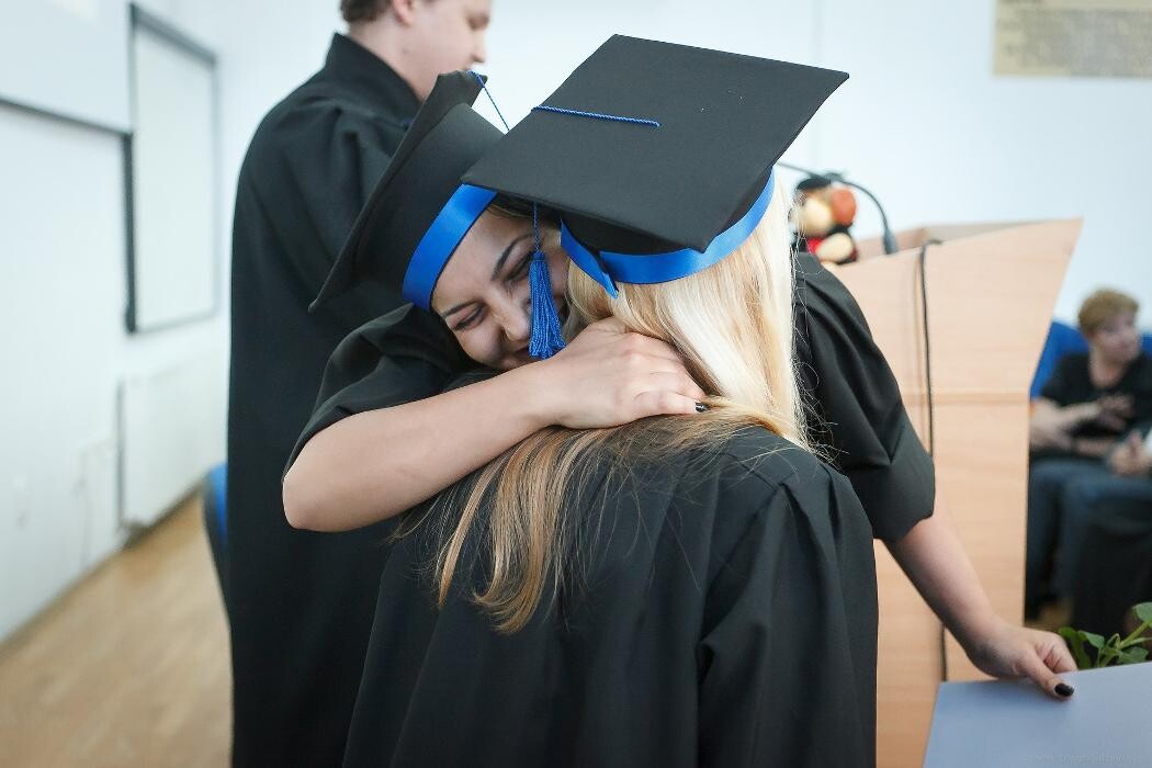 Bilder Dual Diploma Germany | High School Abschluss online