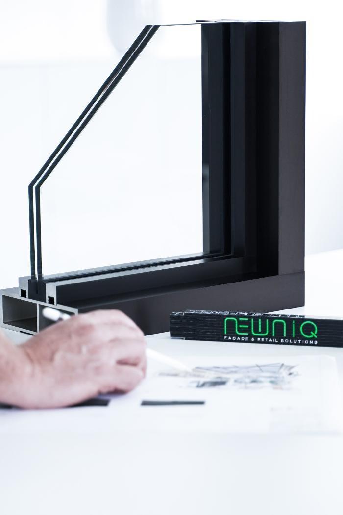 Bilder NEWNIQ GmbH & Co. KG