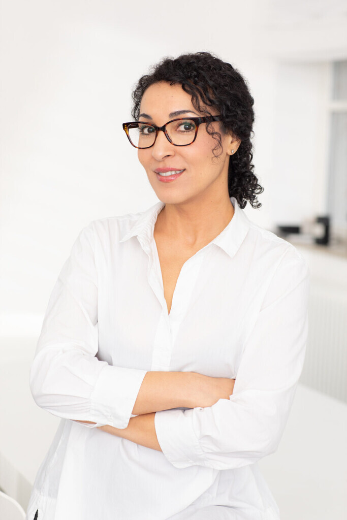 Bilder AZIZA NIFER Praxis für Integrative Osteopathie