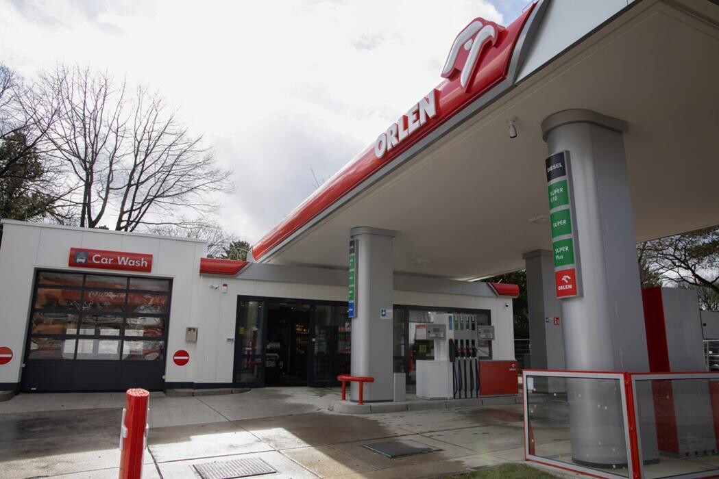 Bilder ORLEN Tankstelle