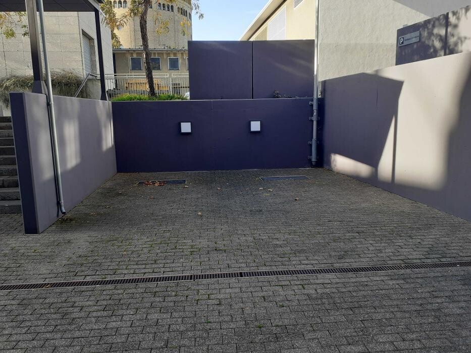 Bilder ampido Parkplatz Agrippabad Köln