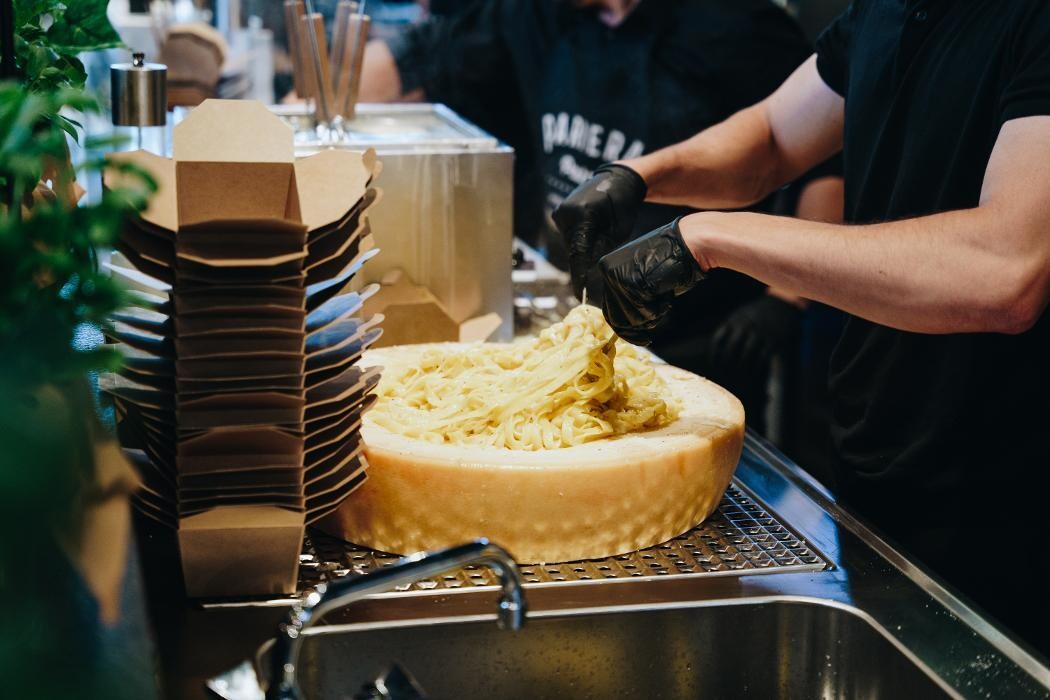 Bilder FOODFACTORY Cube Berlin - Food-Court, Restaurant & Café am Hbf