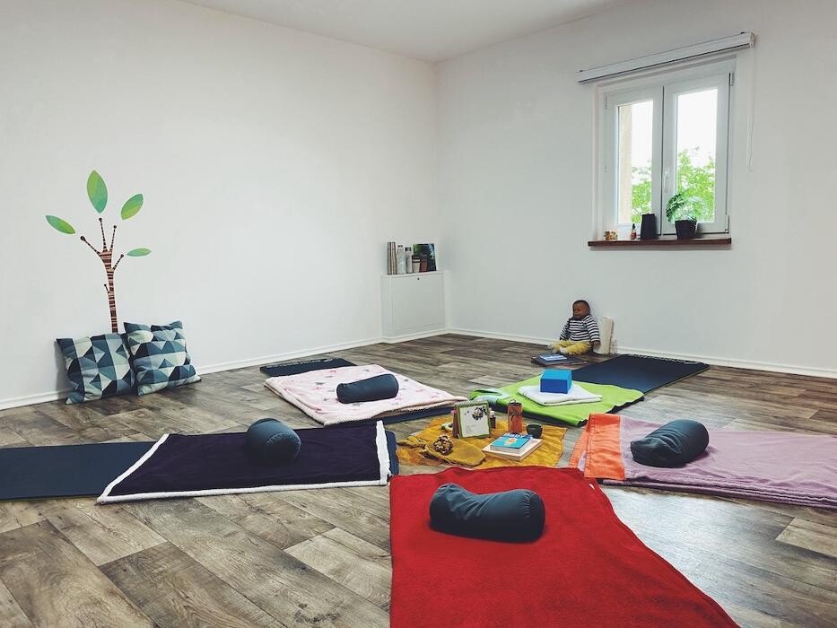 Bilder Babymassage Naumburg - Babymassagekurse & Krabbelgruppen