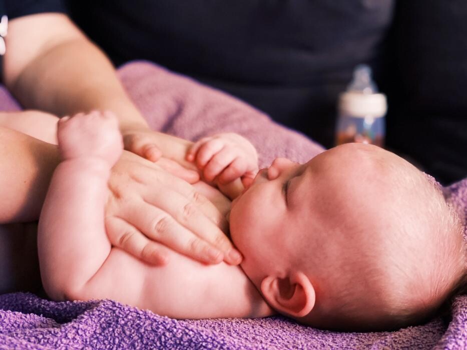 Bilder Babymassage Naumburg - Babymassagekurse & Krabbelgruppen