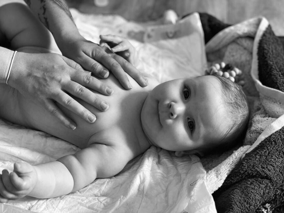 Bilder Babymassage Naumburg - Babymassagekurse & Krabbelgruppen