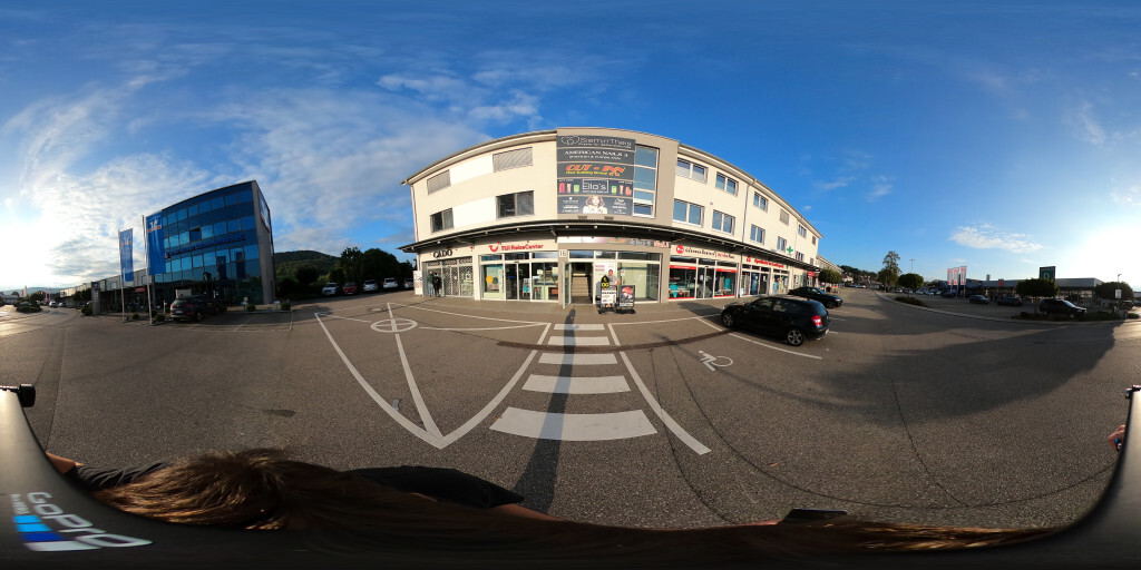 Bilder Ella's Profi Haar Shop