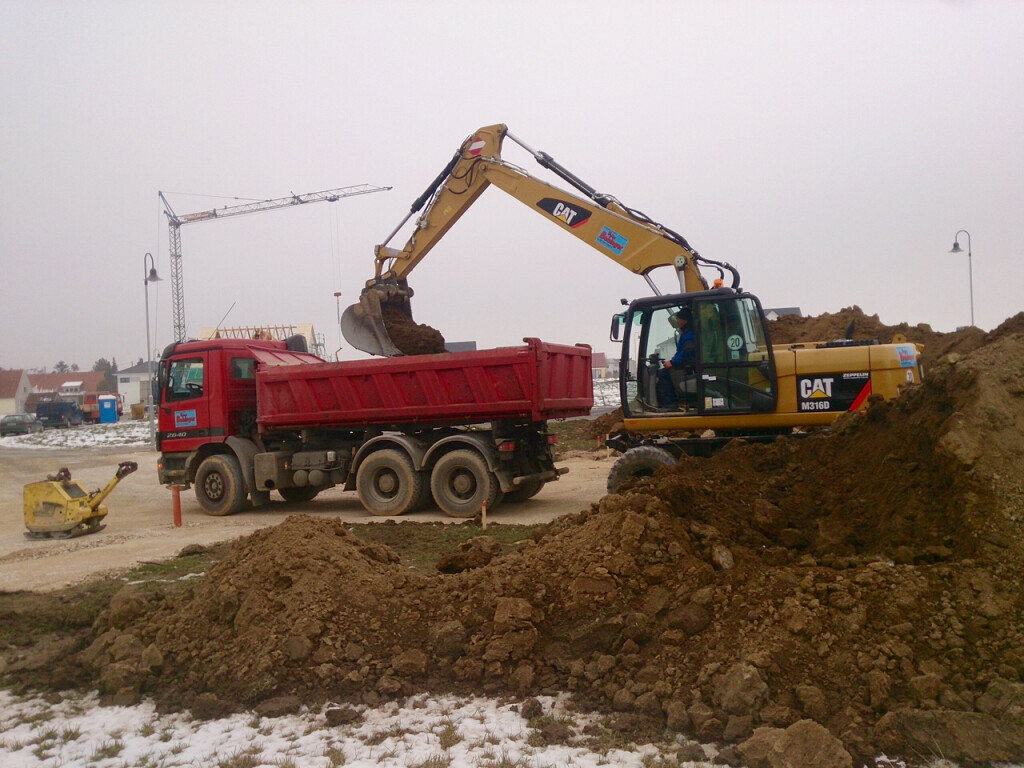 Bilder Volker Bobinger Erdbewegungen und Transporte