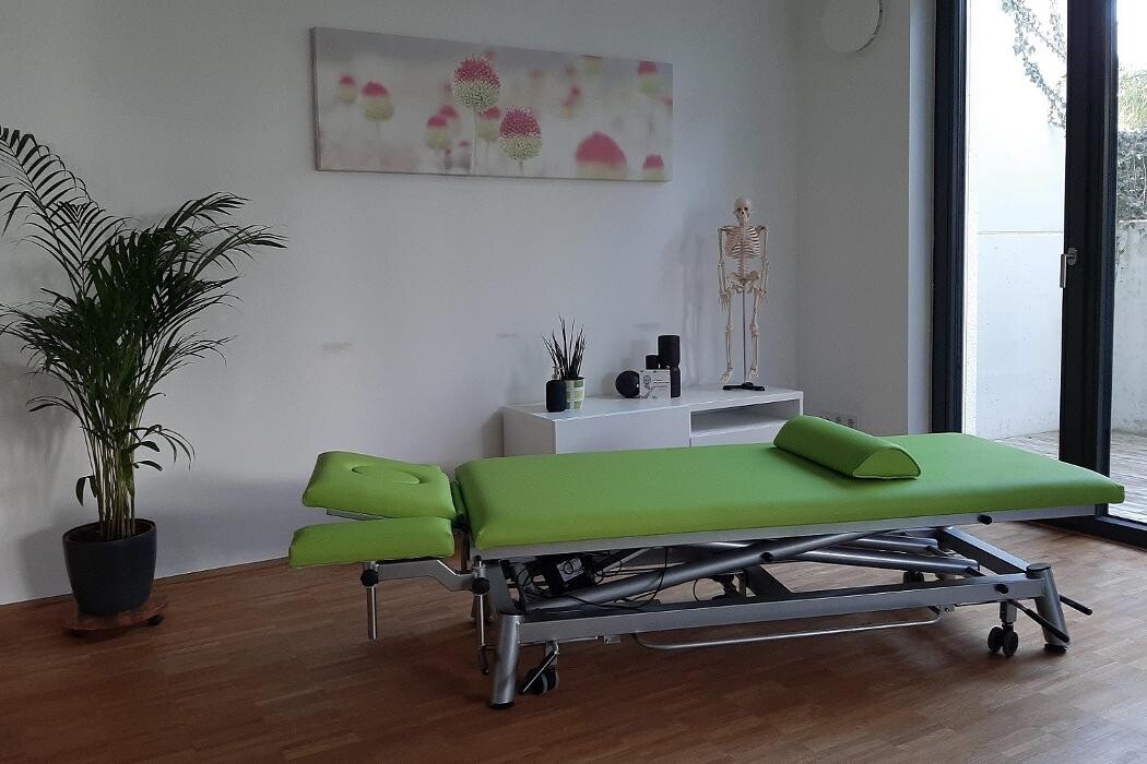 Bilder Privatpraxis für Schmerz- und Physiotherapie Simone Aigle