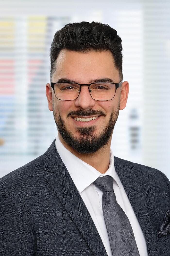 Bilder ERGO Versicherung Ahmad Ali Haghshenas