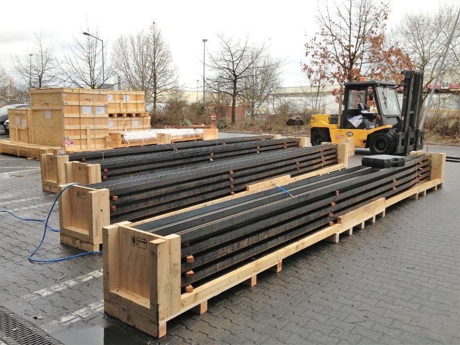 Bilder AVS Gefahrgut & Verpackungen GmbH