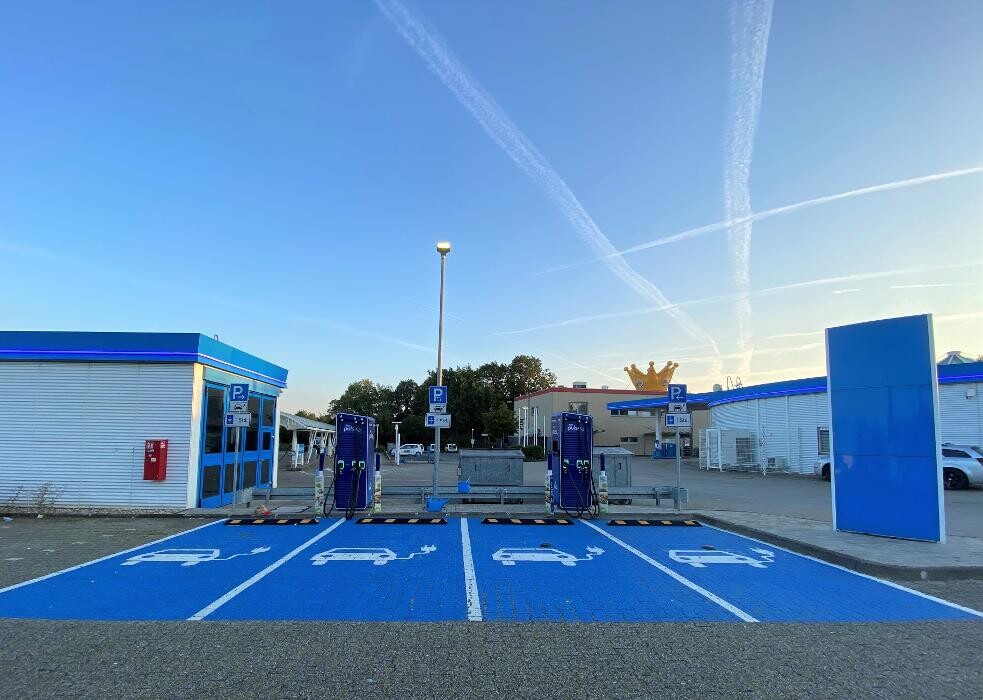 Bilder Aral pulse Ladestation