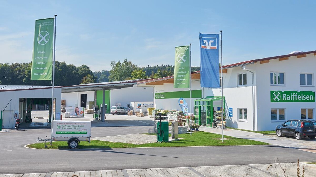 Bilder Raiffeisen Waren GmbH Oberbayern Südost - Tankstelle