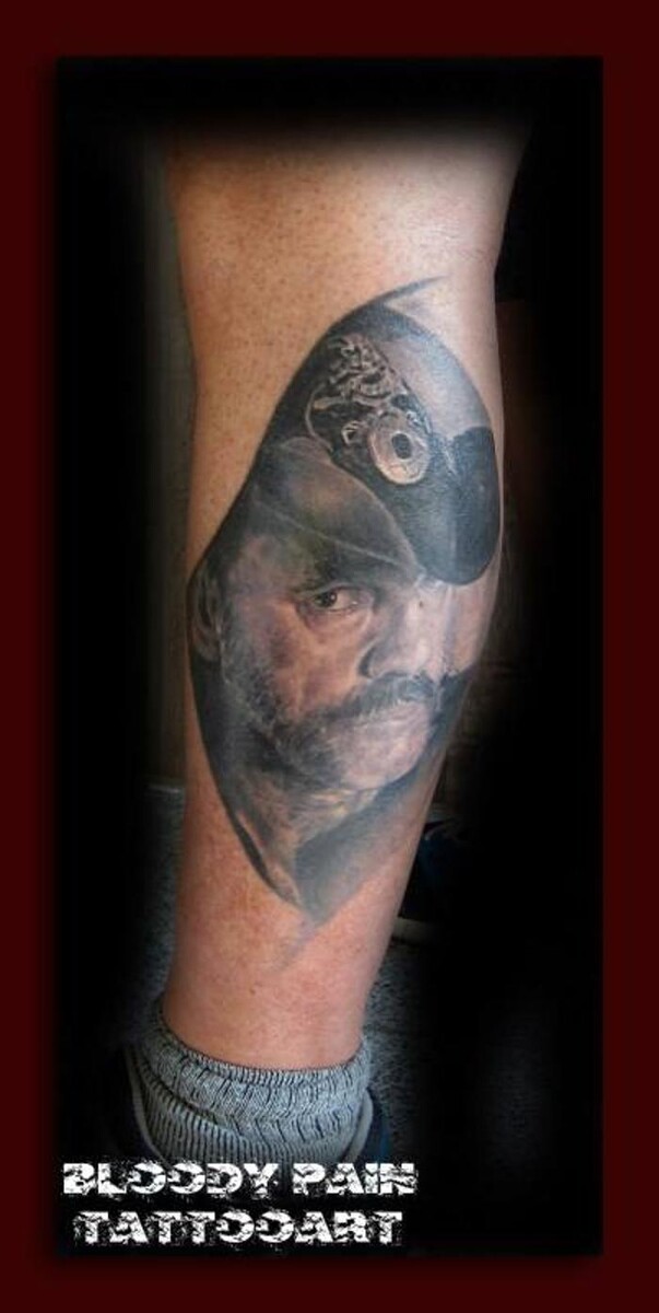 Bilder Bloody Pain TattooArt by Matthias