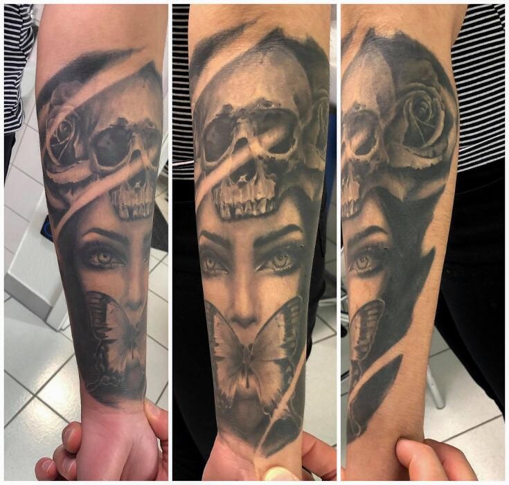Bilder Bloody Pain TattooArt by Matthias