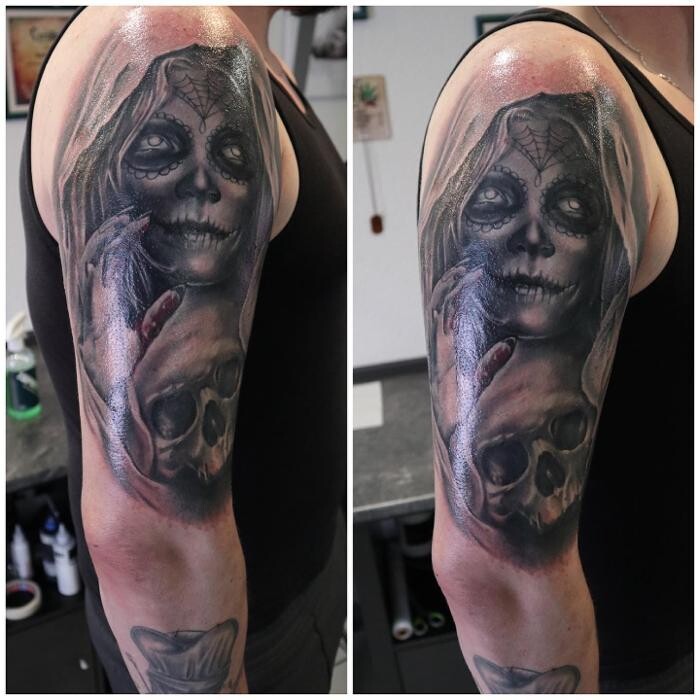 Bilder Bloody Pain TattooArt by Matthias