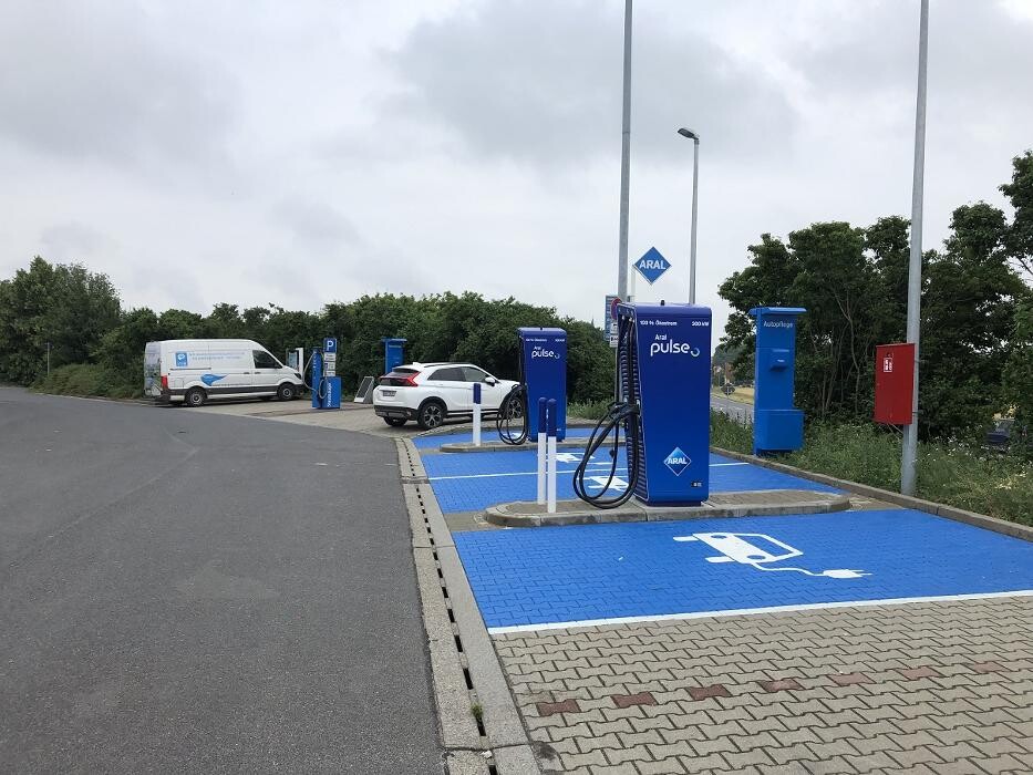 Bilder Aral pulse Ladestation