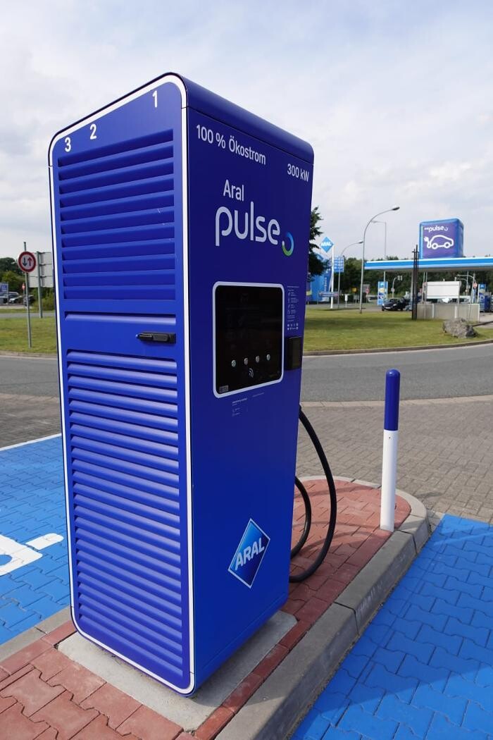 Bilder Aral pulse Ladestation
