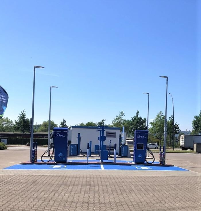 Bilder Aral pulse Ladestation