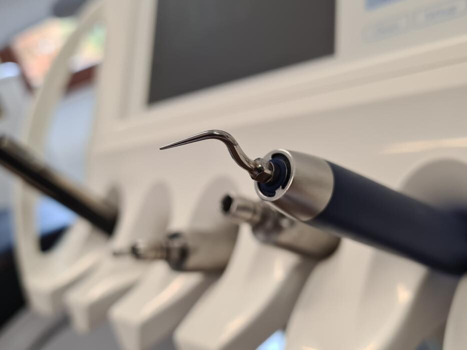Bilder Zahnarzt Dr. Thomas Thometzki, M. Sc. Implantologie & orale Chirurgie, Ästhetik und Veneers