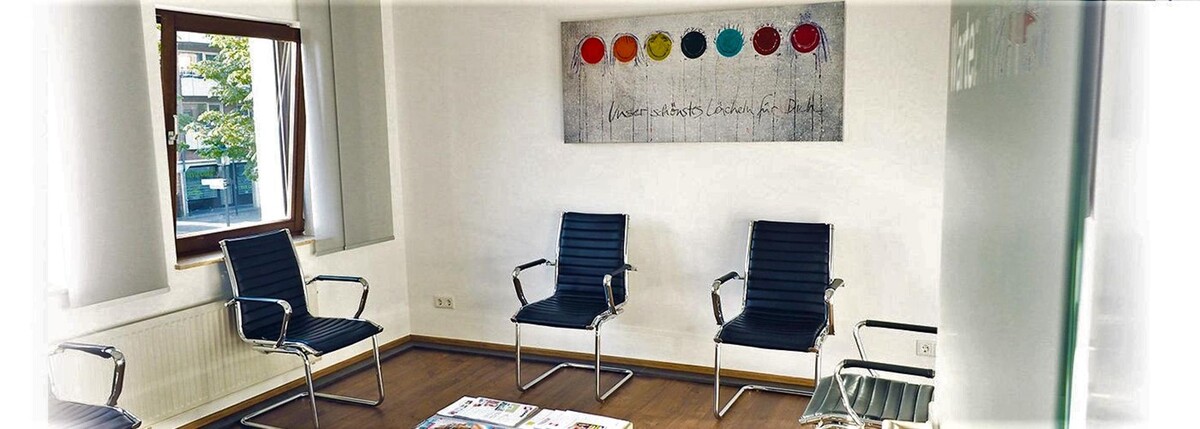 Bilder Zahnarzt Dr. Thomas Thometzki, M. Sc. Implantologie & orale Chirurgie, Ästhetik und Veneers